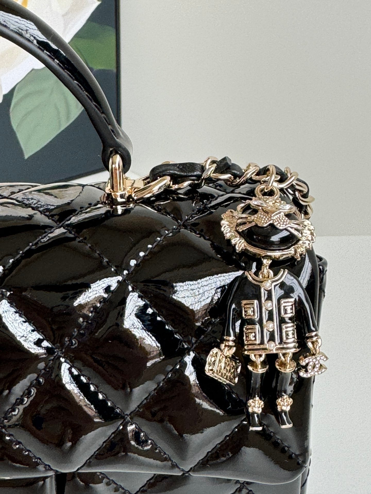 24c mini flap bag 20cm with top handle black patent calfskin mysite