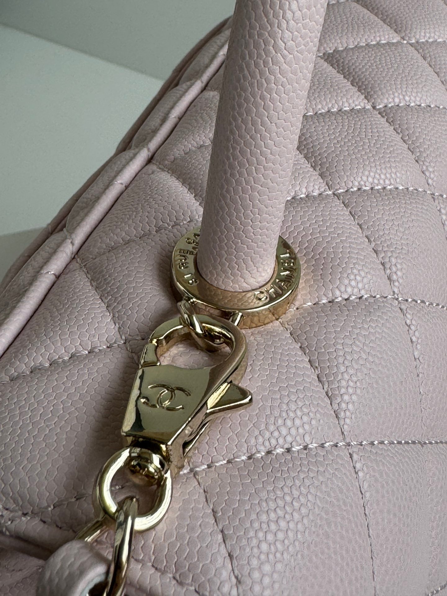 coco handle medium 29cm pastel pink quilted caviar leather gold hardware mysite