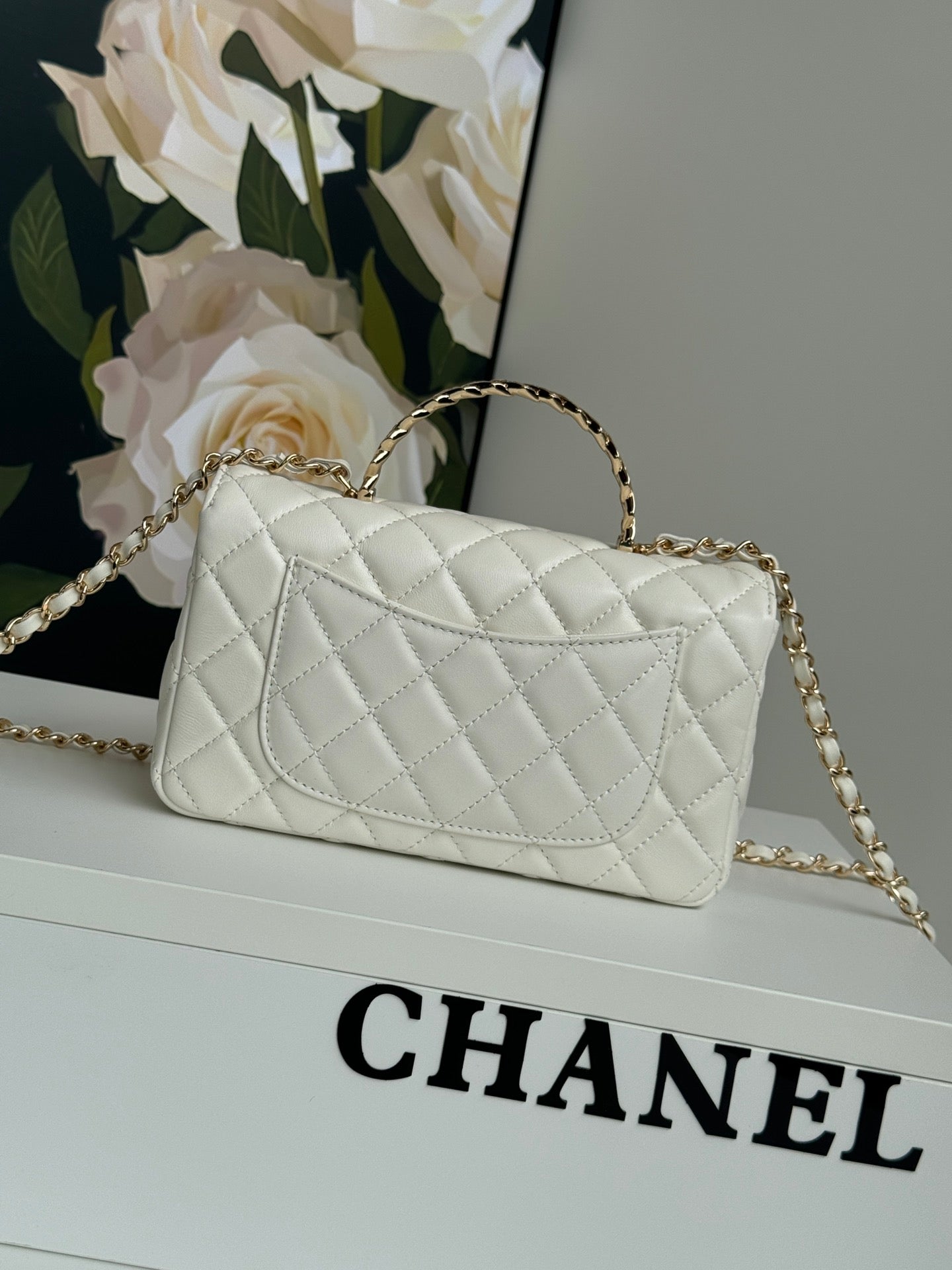 24c mini flap bag 20cm with top handle white lambskin mysite