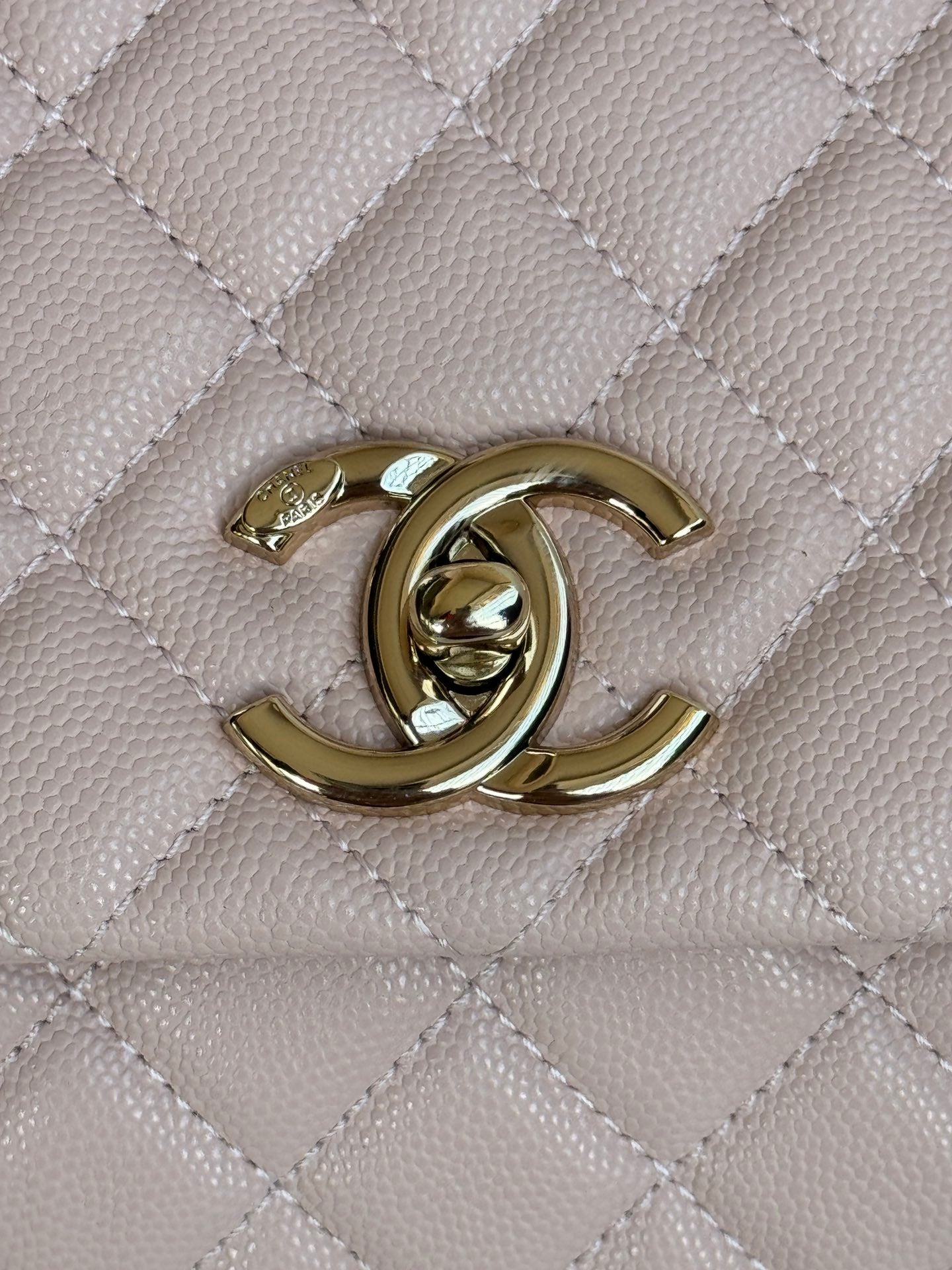 coco handle medium 29cm pastel pink red quilted caviar leather gold hardware mysite