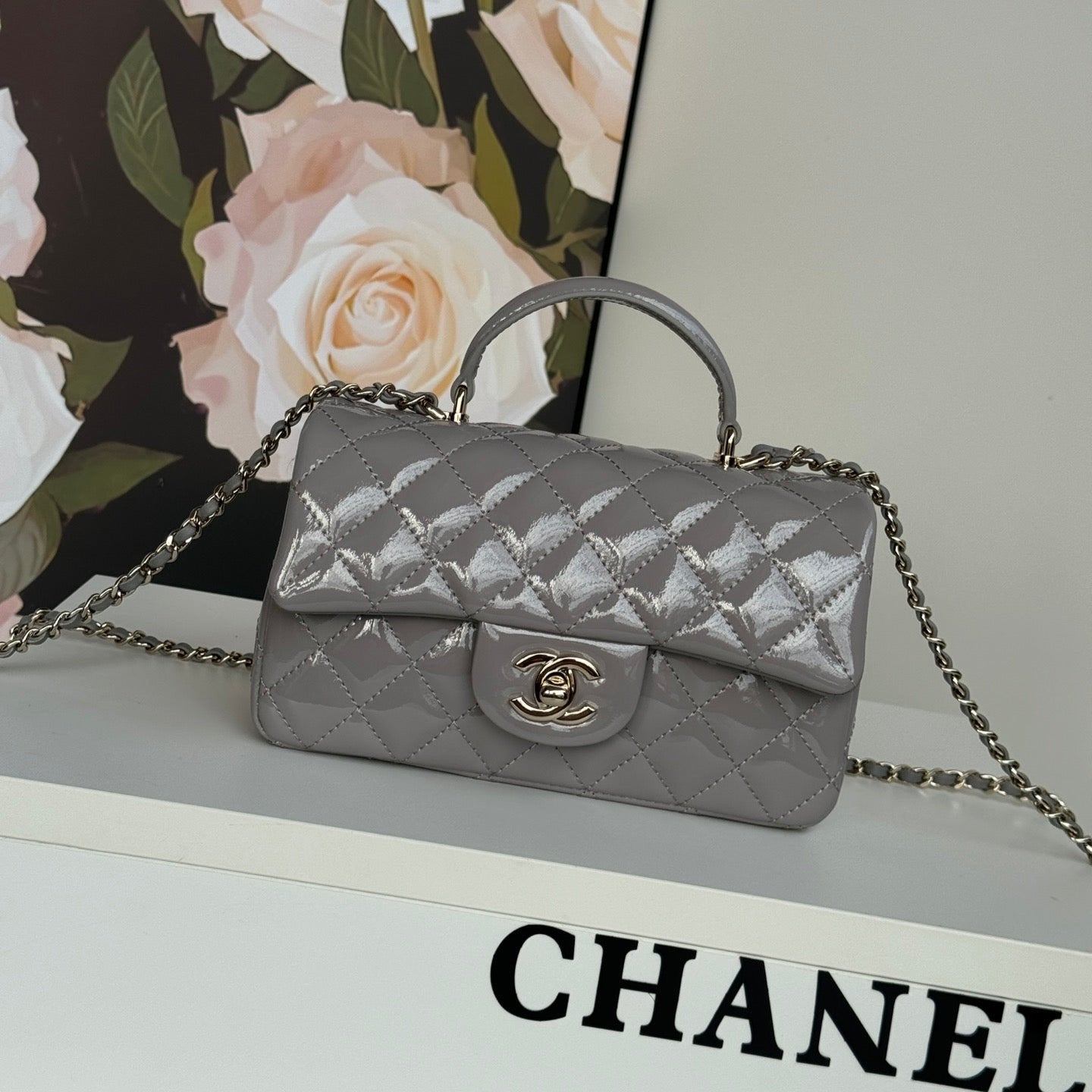 MINI FLAP BAG 20 IN LIGHT GRAY GLOSSY CALFSKIN GOLD HARDWARE mysite