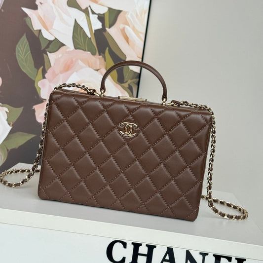 MEDIUM BOX BAG 22 IN CHOCOLATE LAMBSKIN GOLD HARDWARE mysite