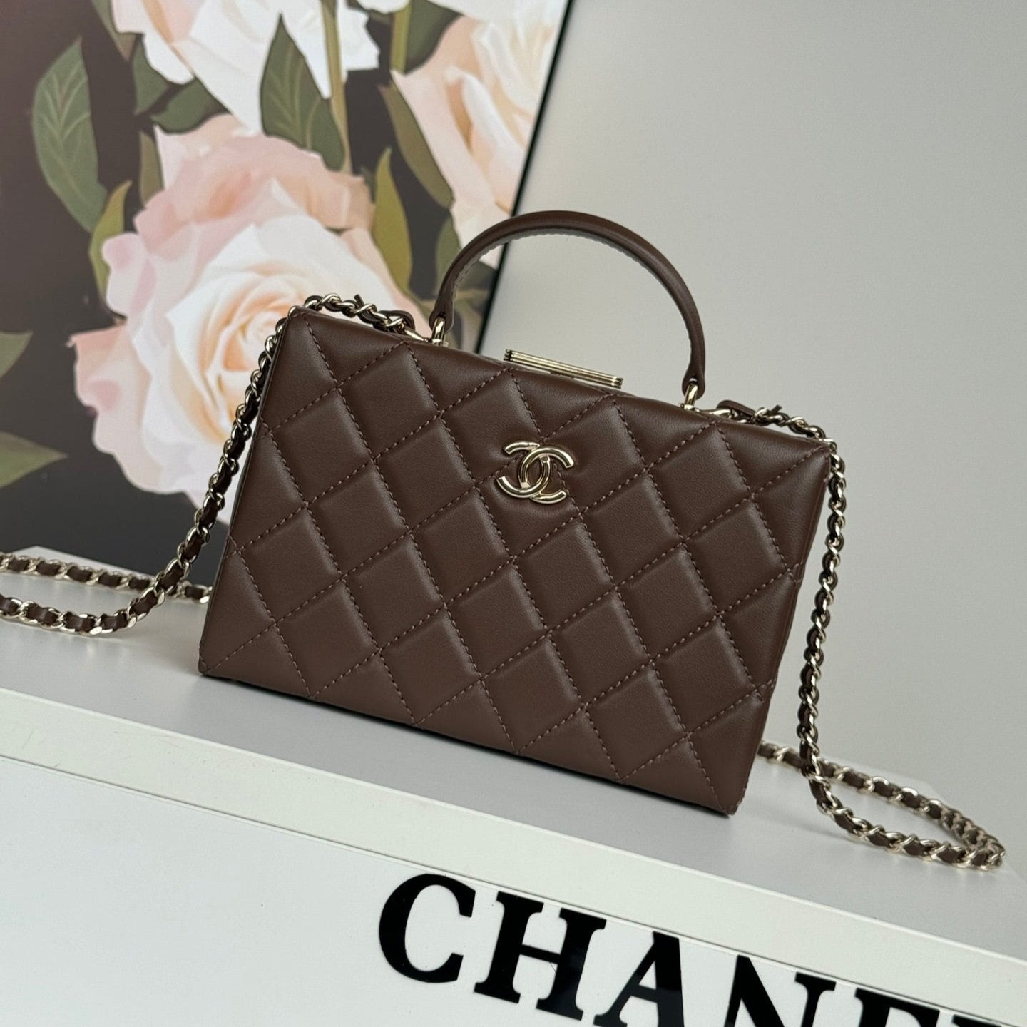 SMALL BOX BAG 18 IN CHOCOLATE LAMBSKIN GOLD HARDWARE mysite