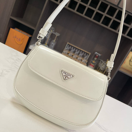 PRA 25 CLEO FLAP SHOULDER BAG IN WHITE BRUSHED LEATHER mysite