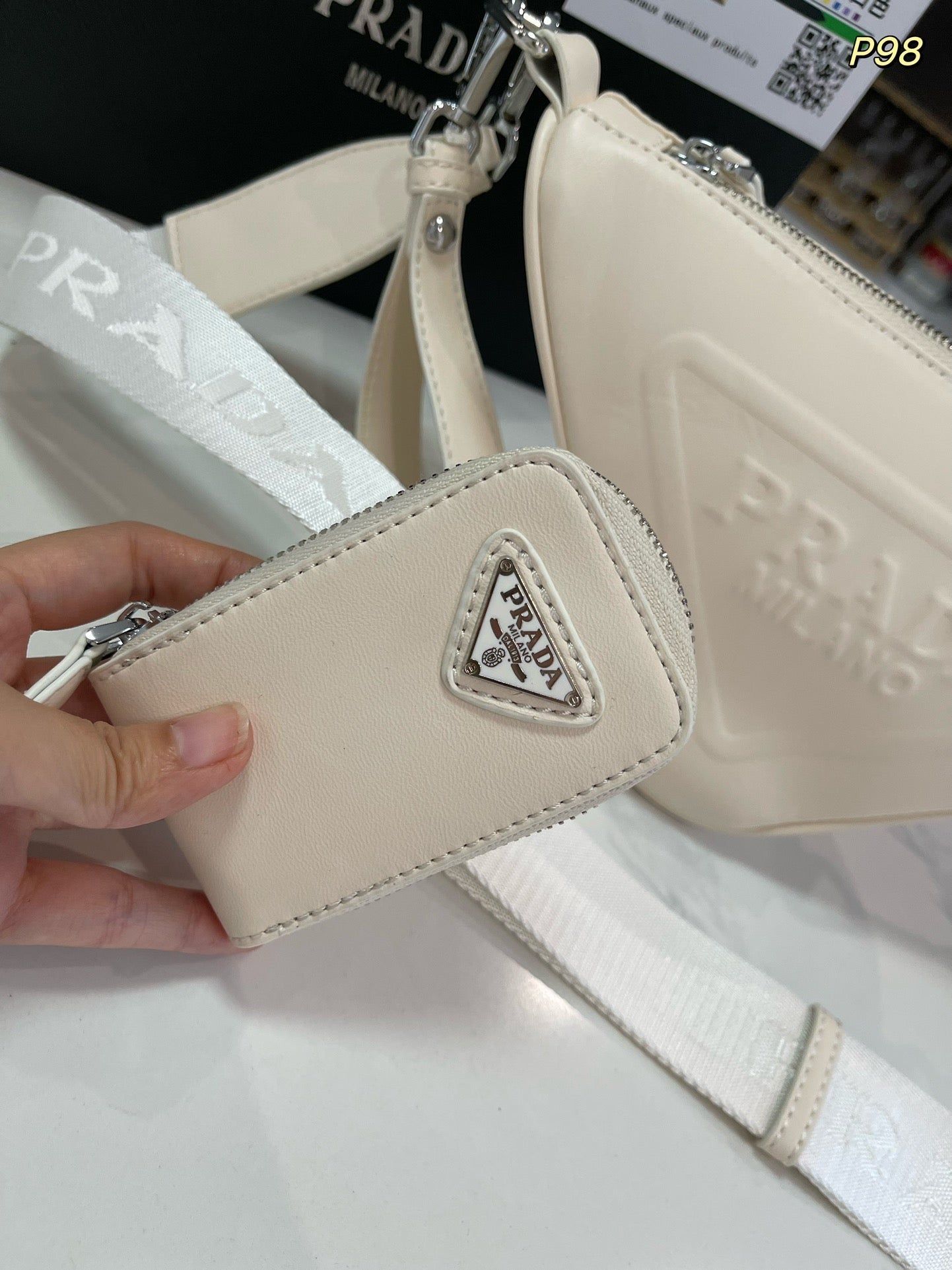 PRA TRIANGLE 27 SHOULDER BAG IN WHITE CALFSKIN WITH STRAP mysite