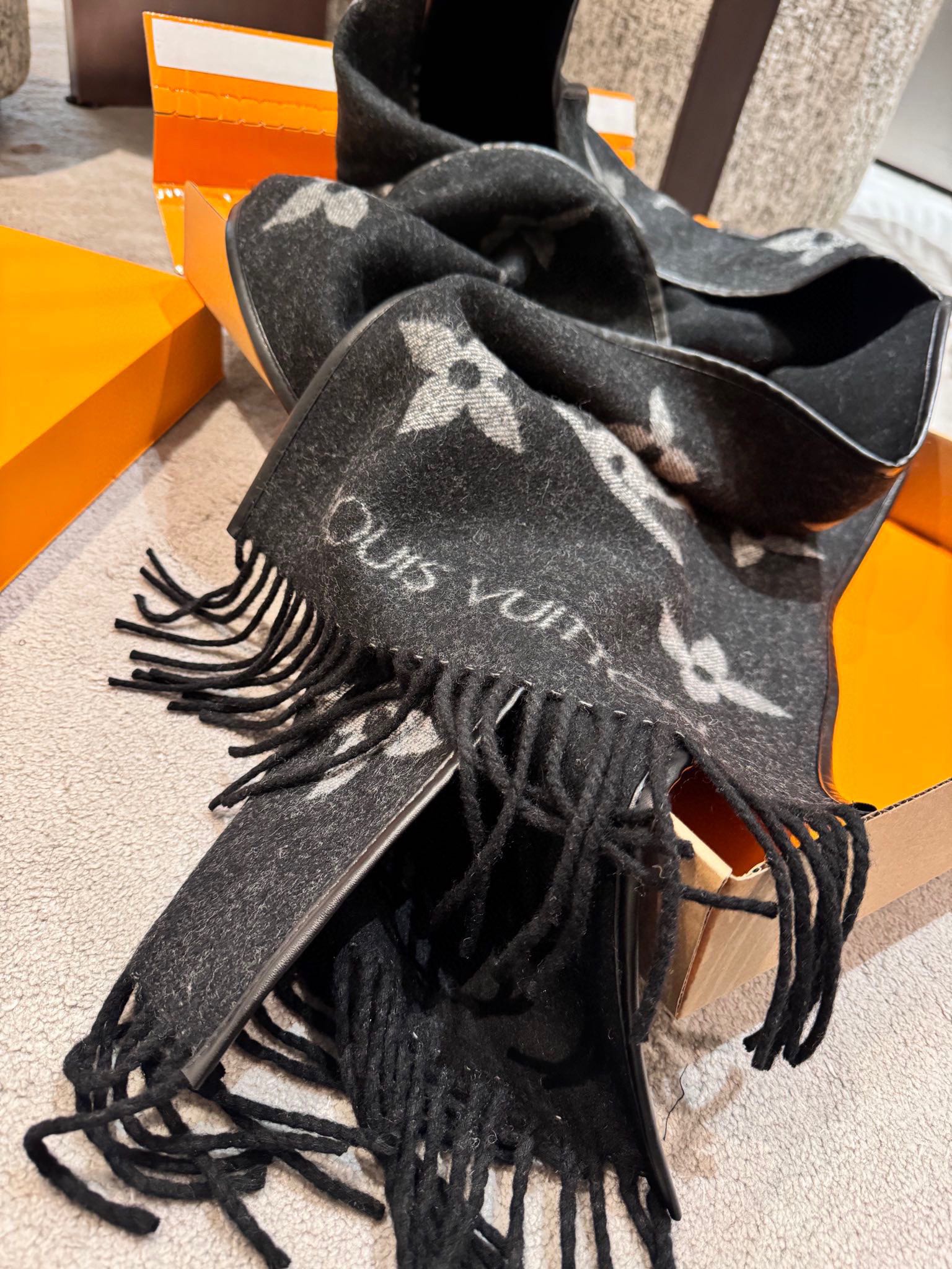 SCARF 196 CM IN BLACK MIX WHITE LAMBSWOOL AND CASHMERE 393081 mysite