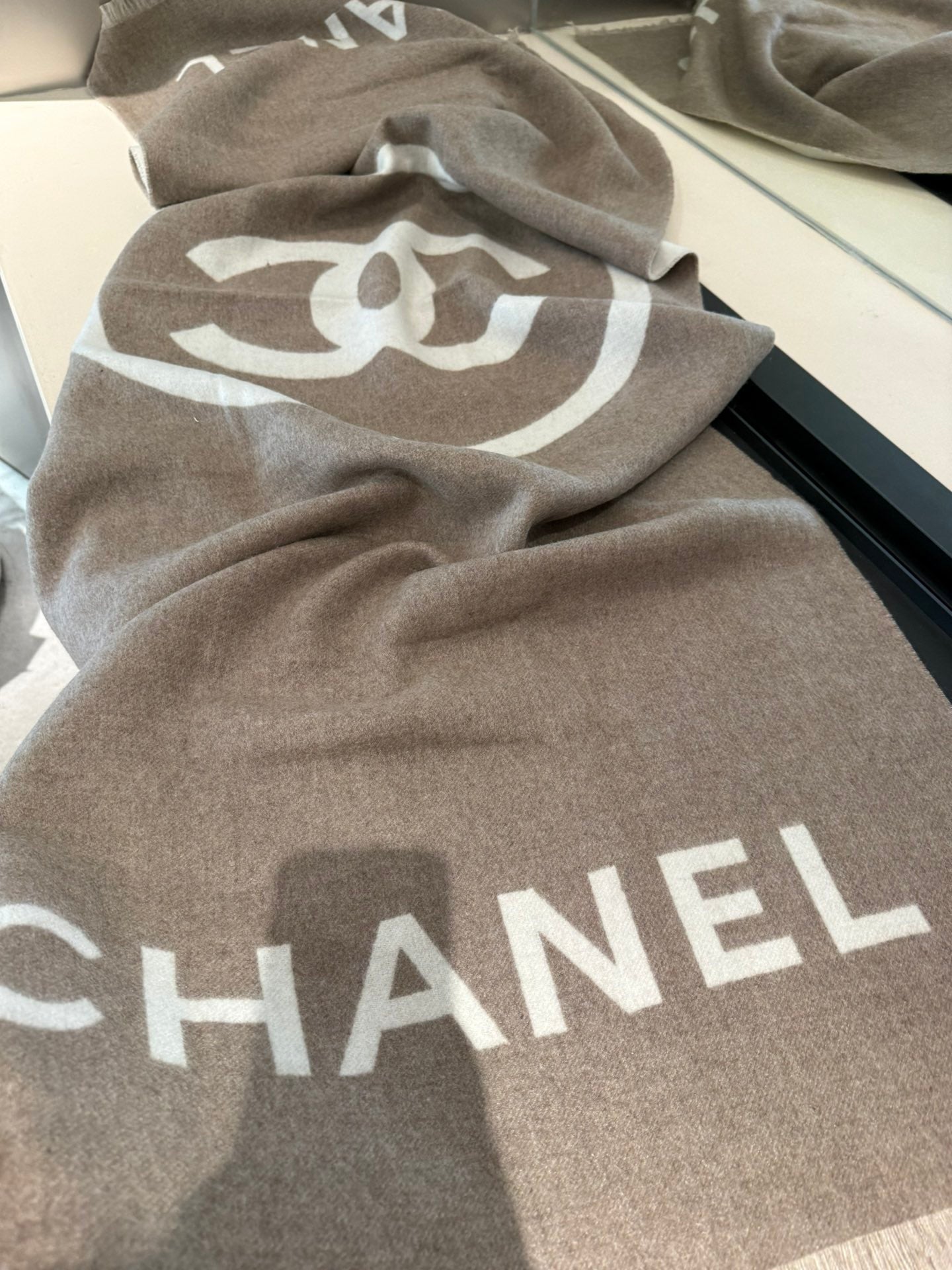 SCARF 200 CM IN MEDIUM BROWN MIX WHITE CASHMERE AND WOOL 401298 mysite