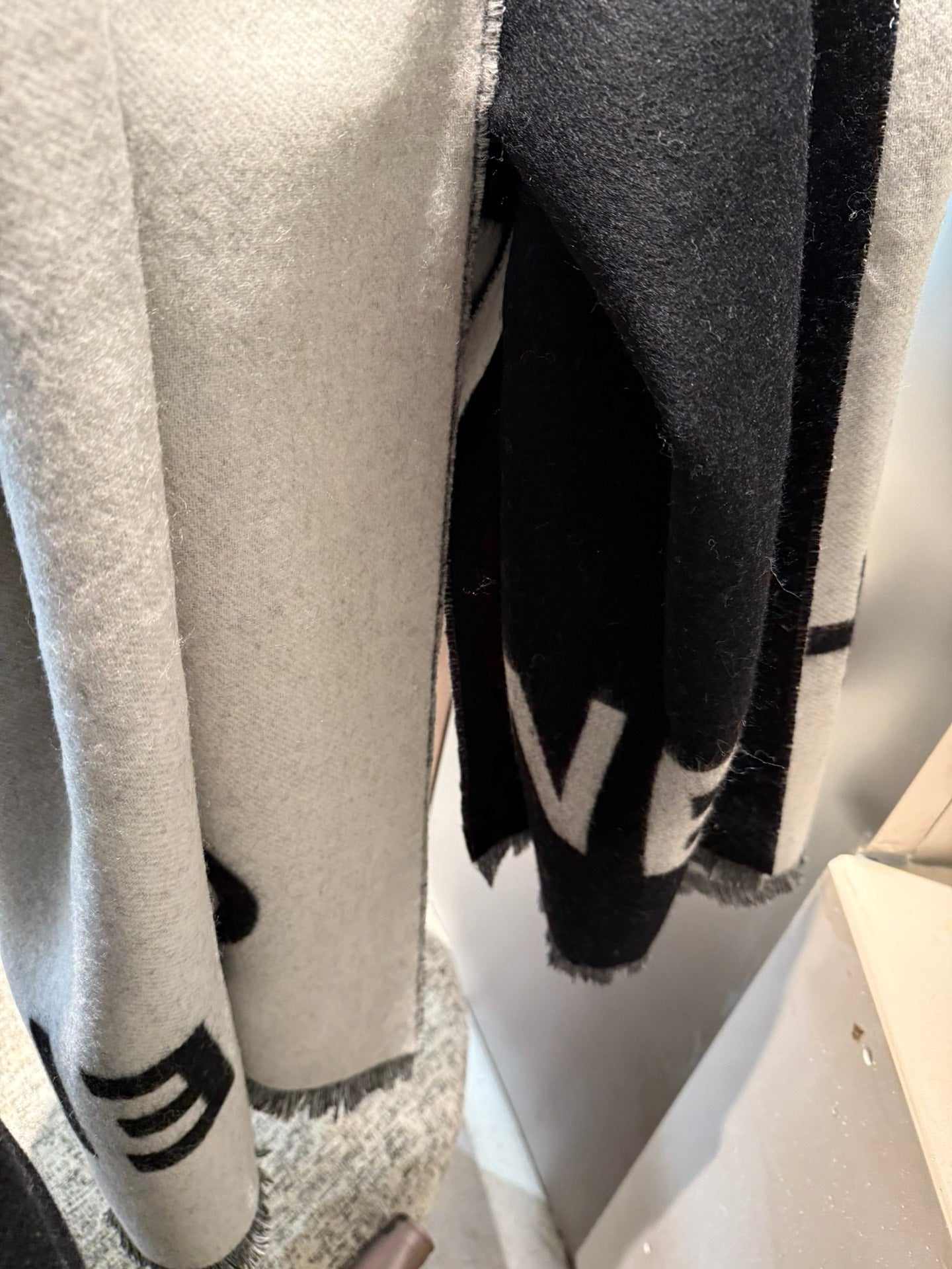 SCARF 200 CM IN BLACK MIX WHITE CASHMERE AND WOOL 401299 mysite