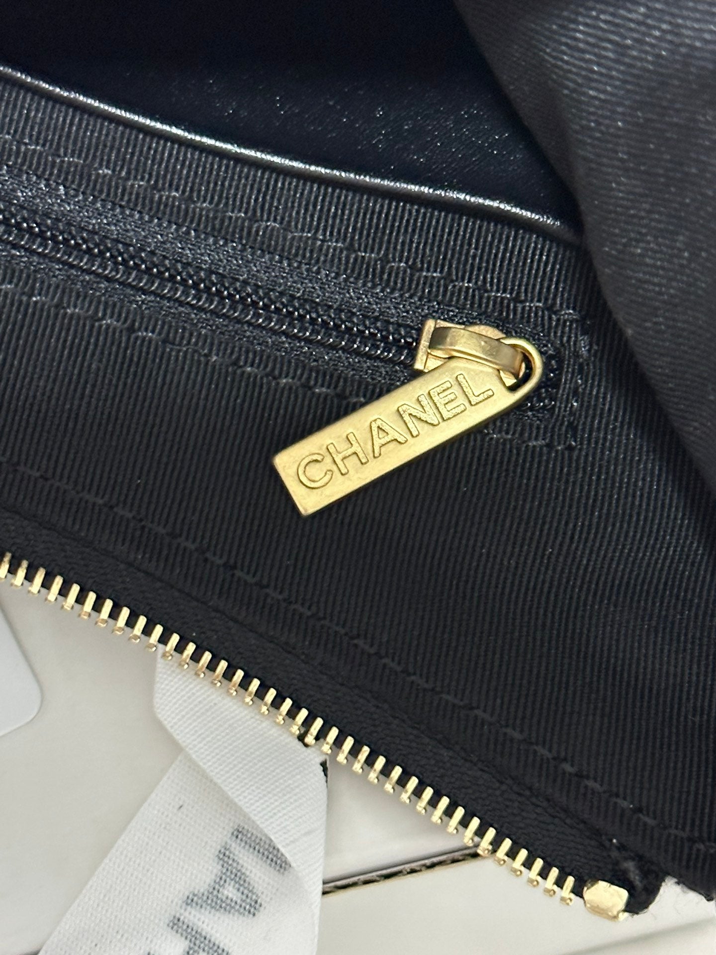 HOBO BAG 23 IN BLACK MIX WHITE TWEED GOLD HARDWARE mysite