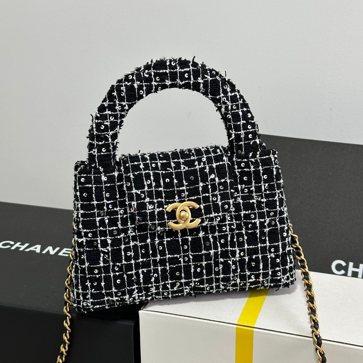 KELLY SHOPPING BAG 19 IN BLACK MIX WHITE TWEED GOLD HARDWARE mysite