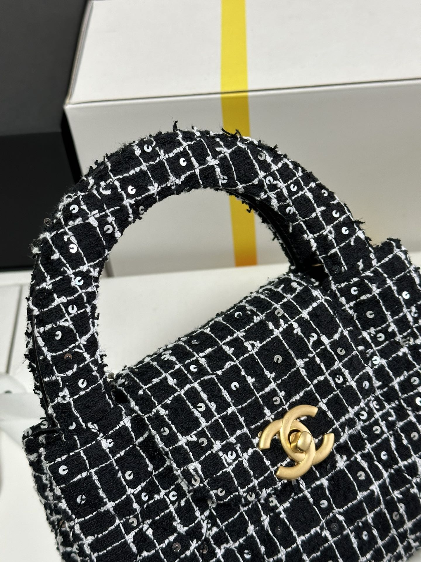 KELLY SHOPPING BAG 19 IN BLACK MIX WHITE TWEED GOLD HARDWARE mysite