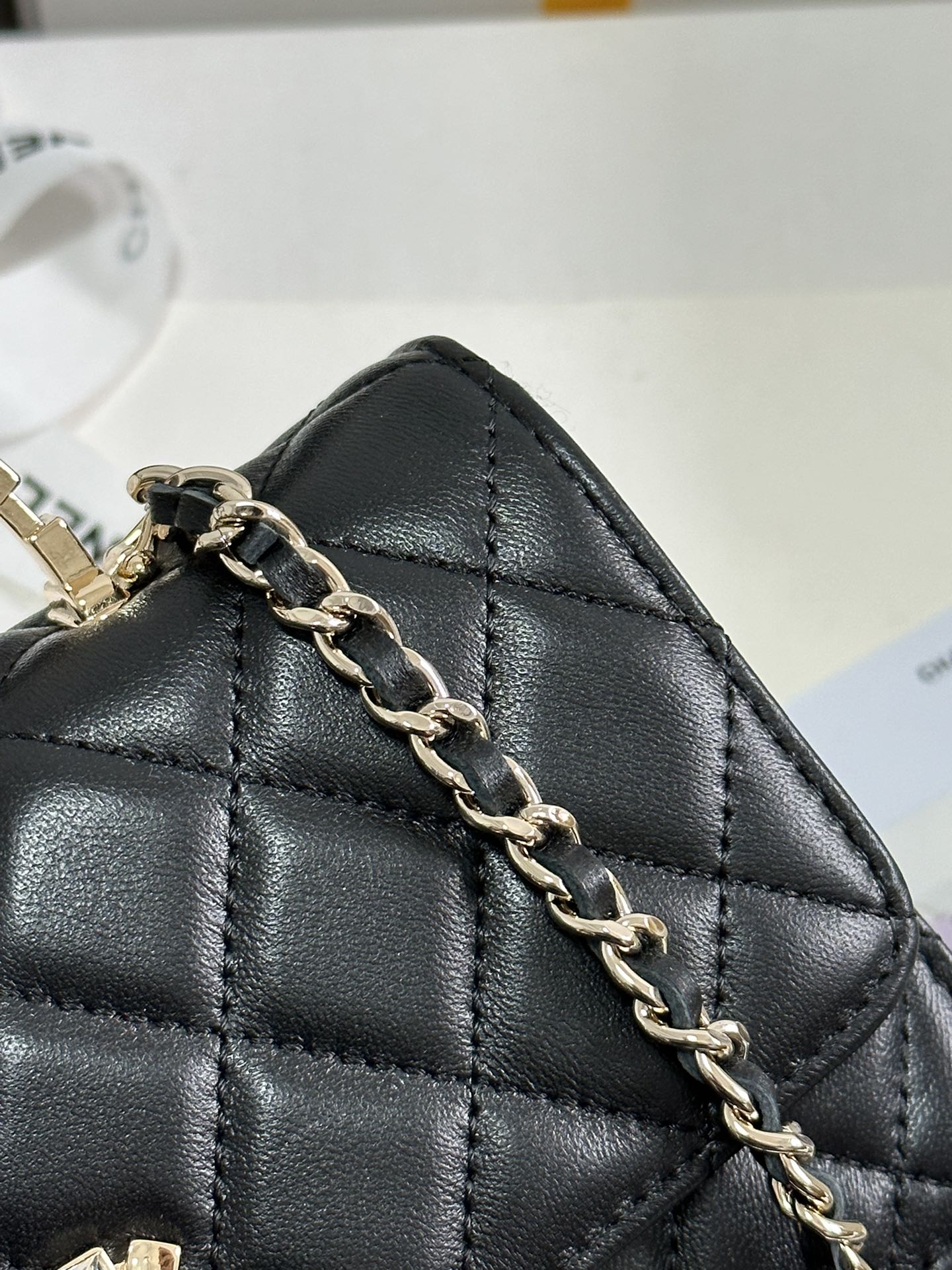 FLAP BAG 18 WITH HANDLE IN BLACK CALFSKIN GOLD HARDWARE mysite