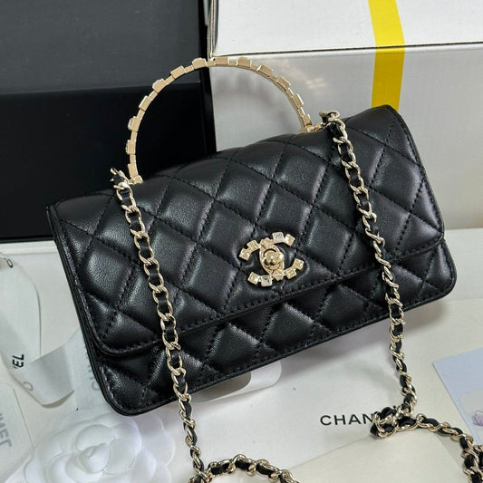 FLAP BAG 18 WITH HANDLE IN BLACK CALFSKIN GOLD HARDWARE mysite