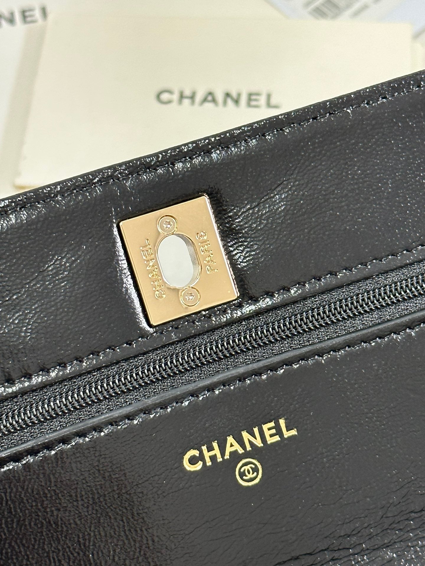 PEARL HANDLE FLAP BAG 18 IN BLACK SHINY LAMBSKIN mysite