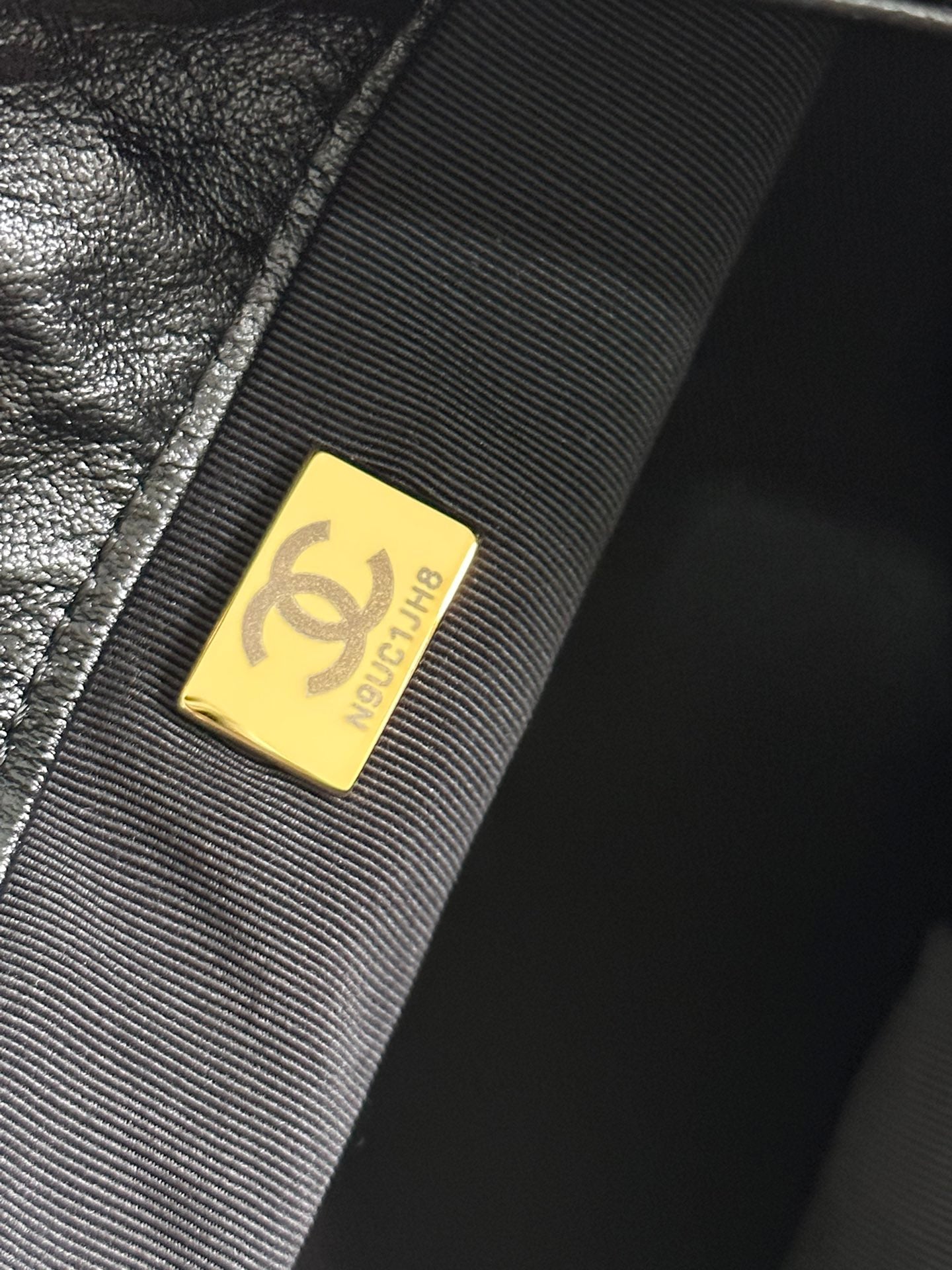 HIPPIE HOBO POSTMAN BAG 30 IN BLACK CALFSKIN GOLD HARDWARE mysite