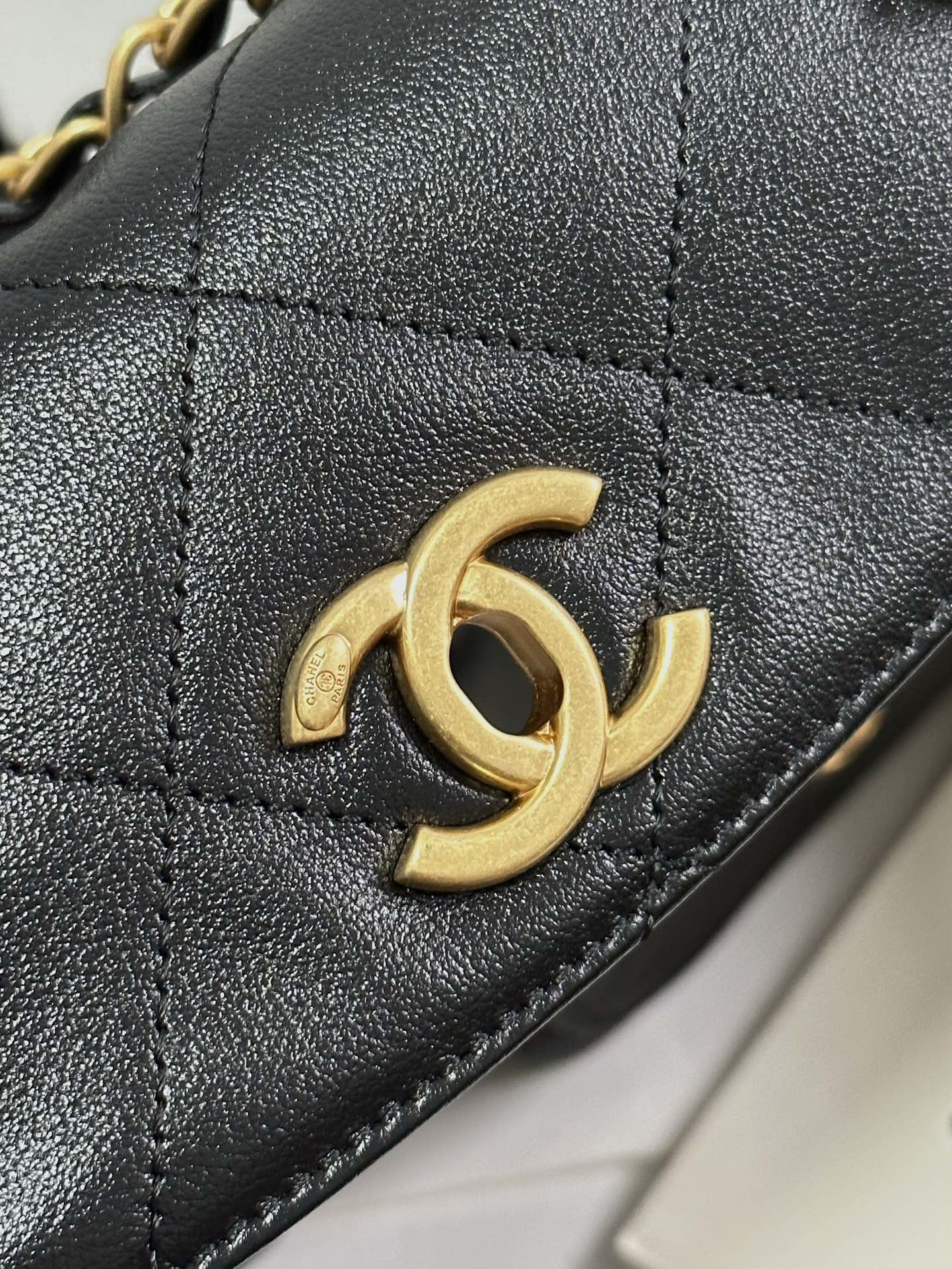 HIPPIE HOBO POSTMAN BAG 30 IN BLACK CALFSKIN GOLD HARDWARE mysite