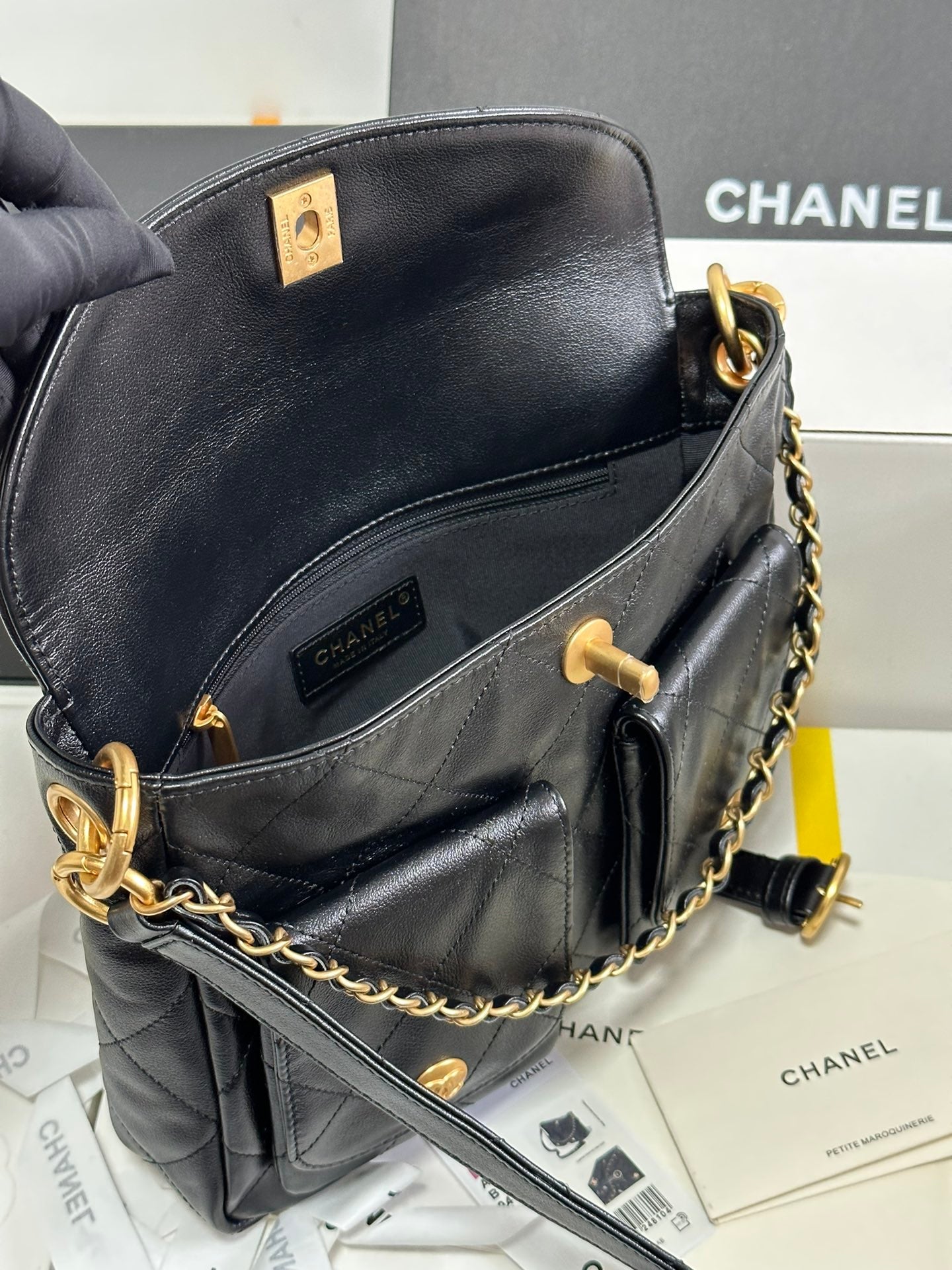 SMALL HIPPIE HOBO POSTMAN BAG 25 IN BLACK CALFSKIN GOLD HARDWARE mysite