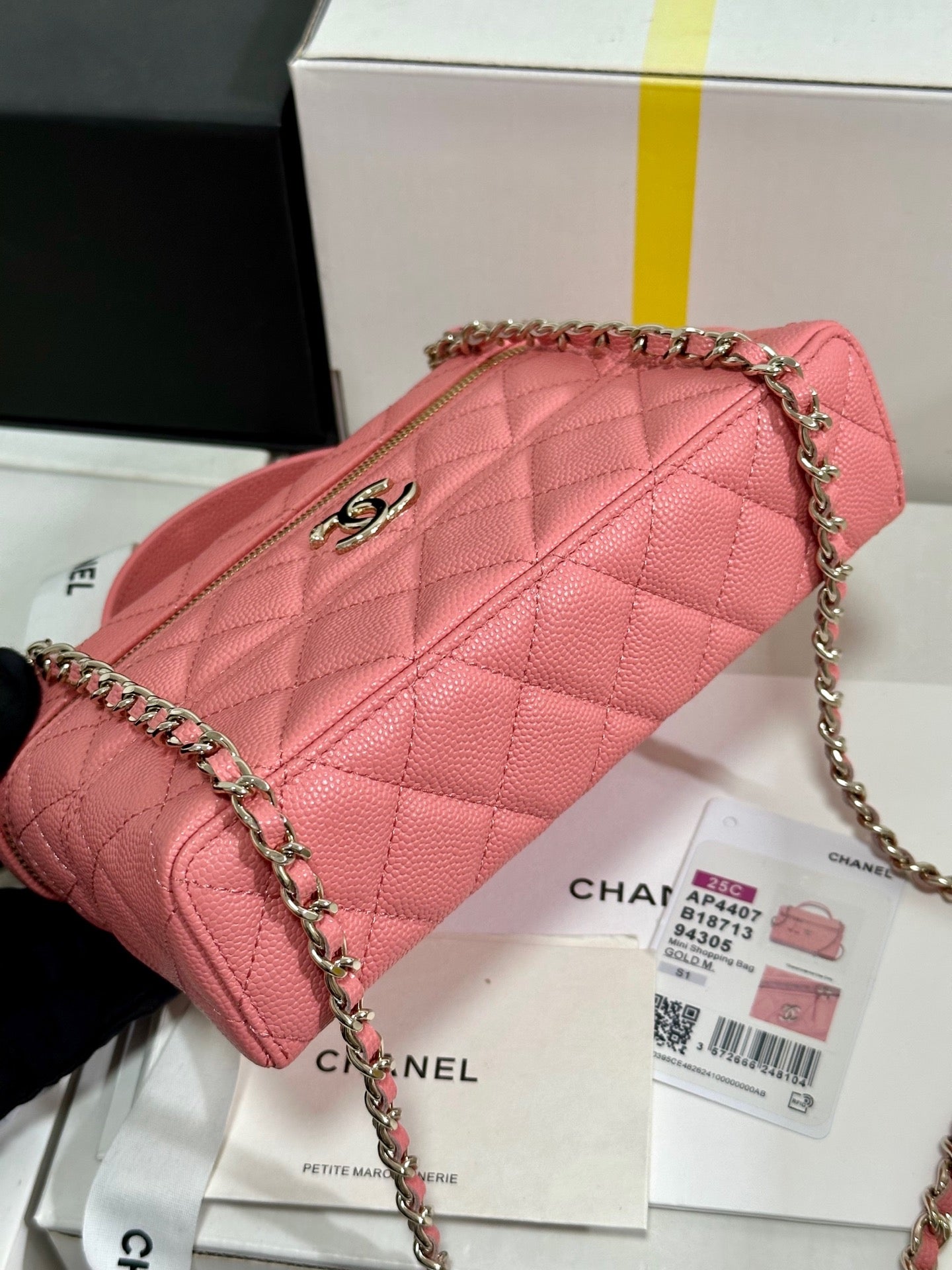 CC 25C Vanity Case 19.5cm Salmon Pink Calfskin Silver Hardware 243635 mysite