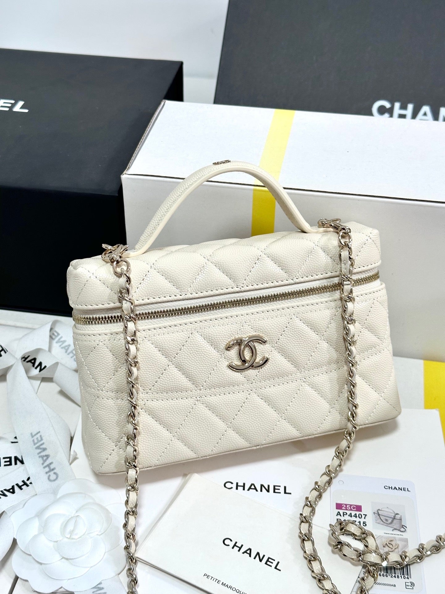 CC 25C Vanity Case Ivory White Calf Leather Light Gold Hardware 243660 mysite