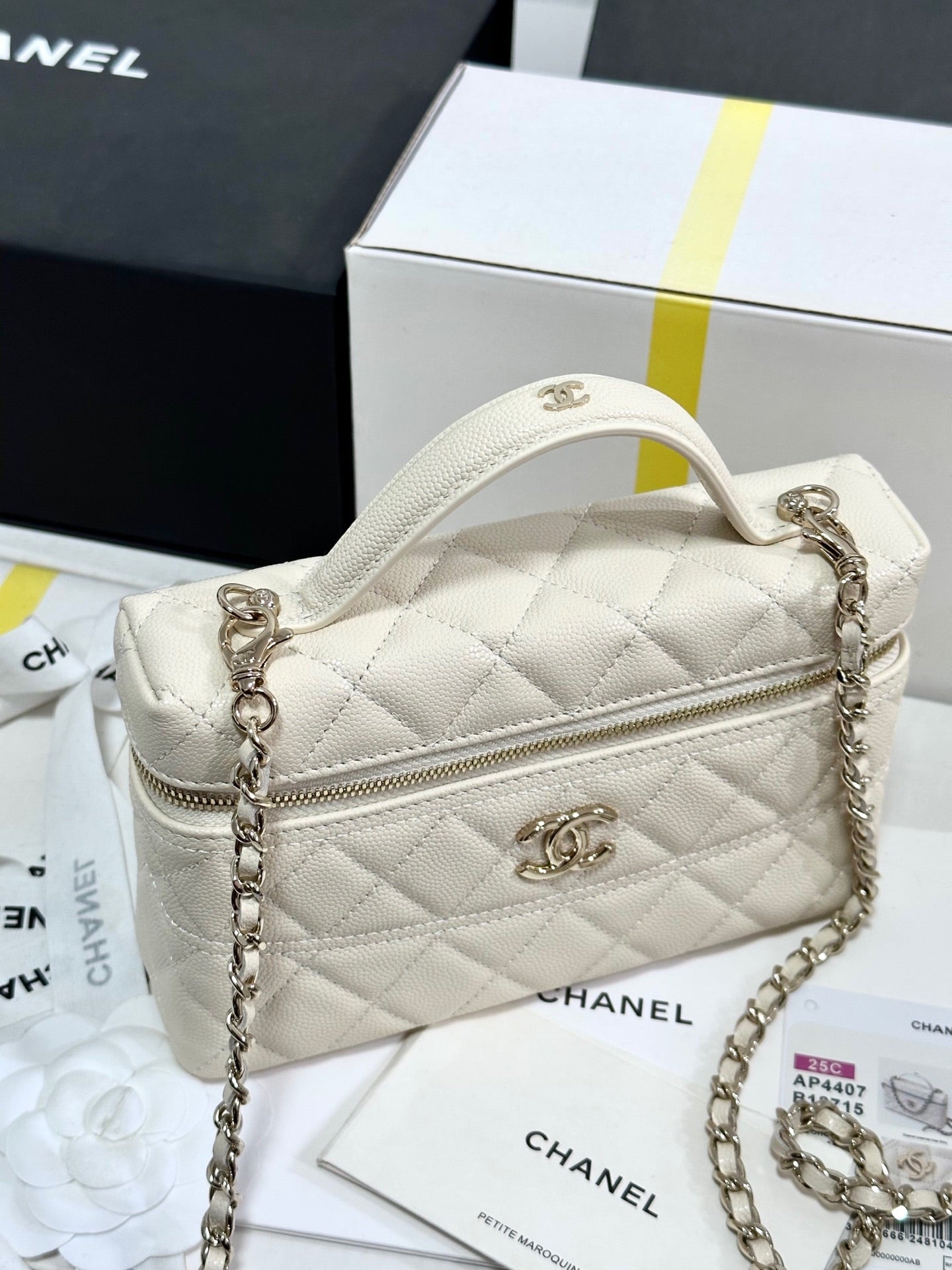 CC 25C Vanity Case Ivory White Calf Leather Light Gold Hardware 243660 mysite