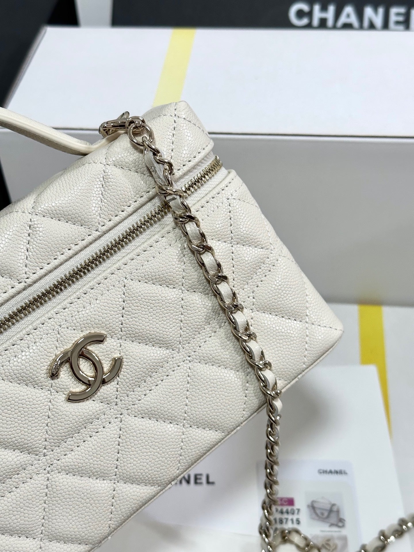 CC 25C Vanity Case Ivory White Calf Leather Light Gold Hardware 243660 mysite