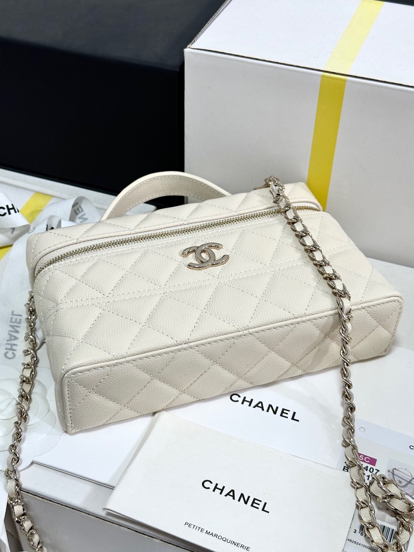 CC 25C Vanity Case Ivory White Calf Leather Light Gold Hardware 243660 mysite