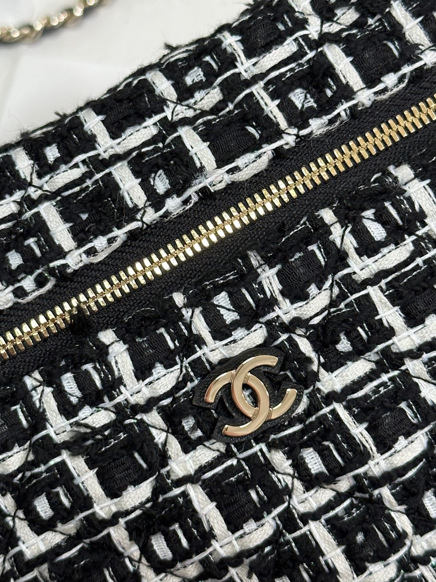 CC 25C Vanity Case Black White Tweed Light Gold Hardware 243667 mysite