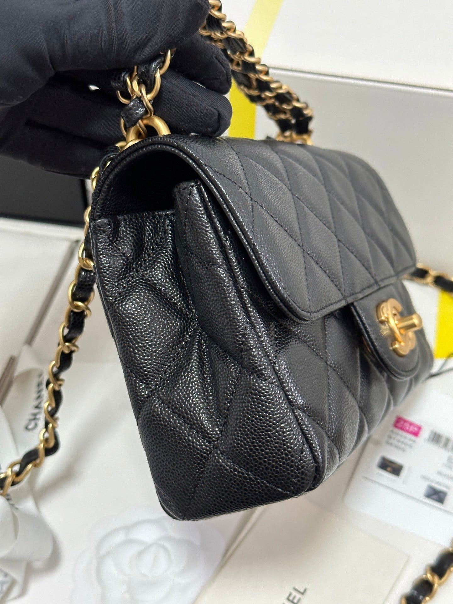 CC 25P Flap 18 Bag Black Cowhide Gold Hardware 243560 mysite