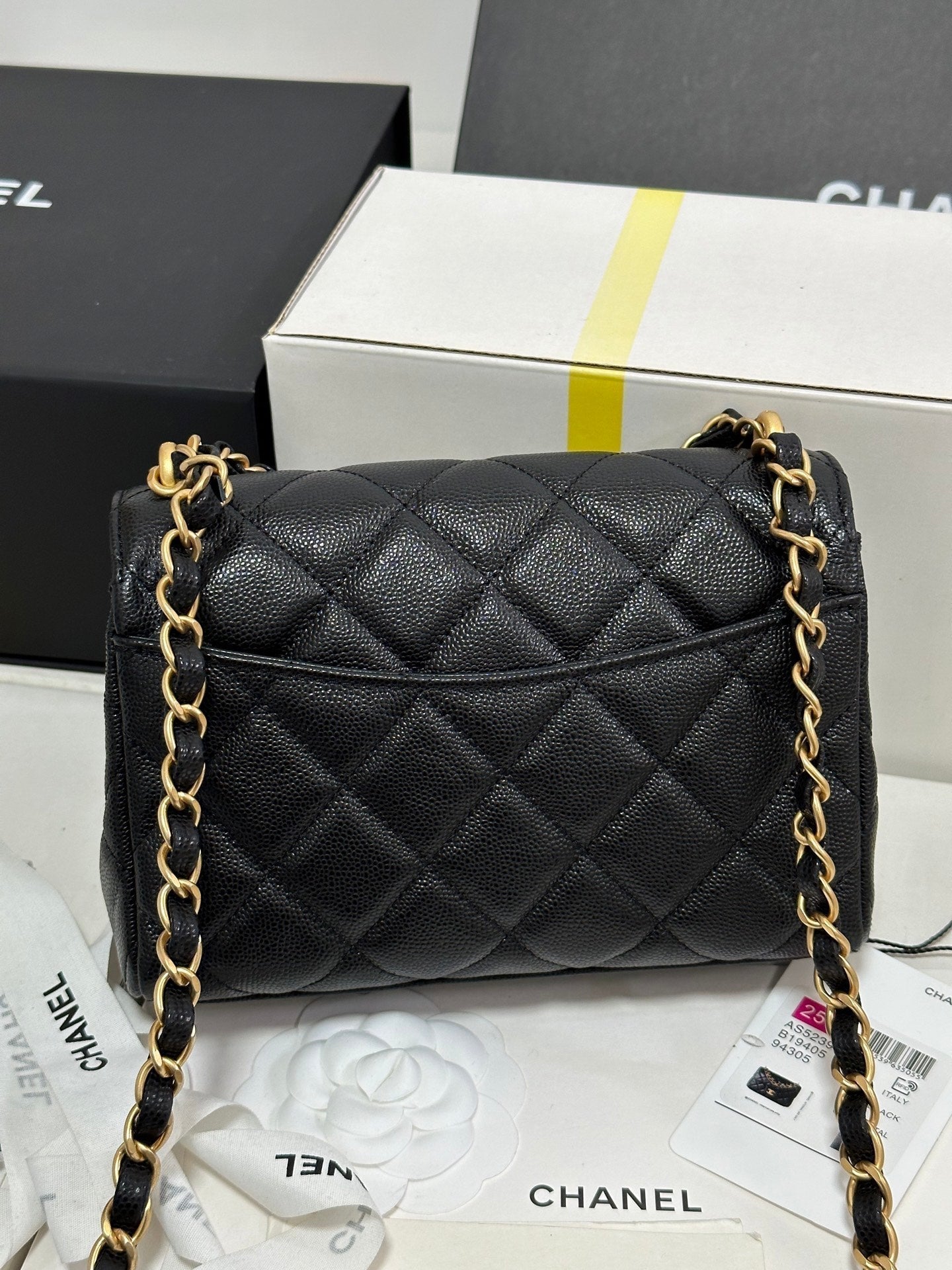 CC 25P Flap 18 Bag Black Cowhide Gold Hardware 243560 mysite