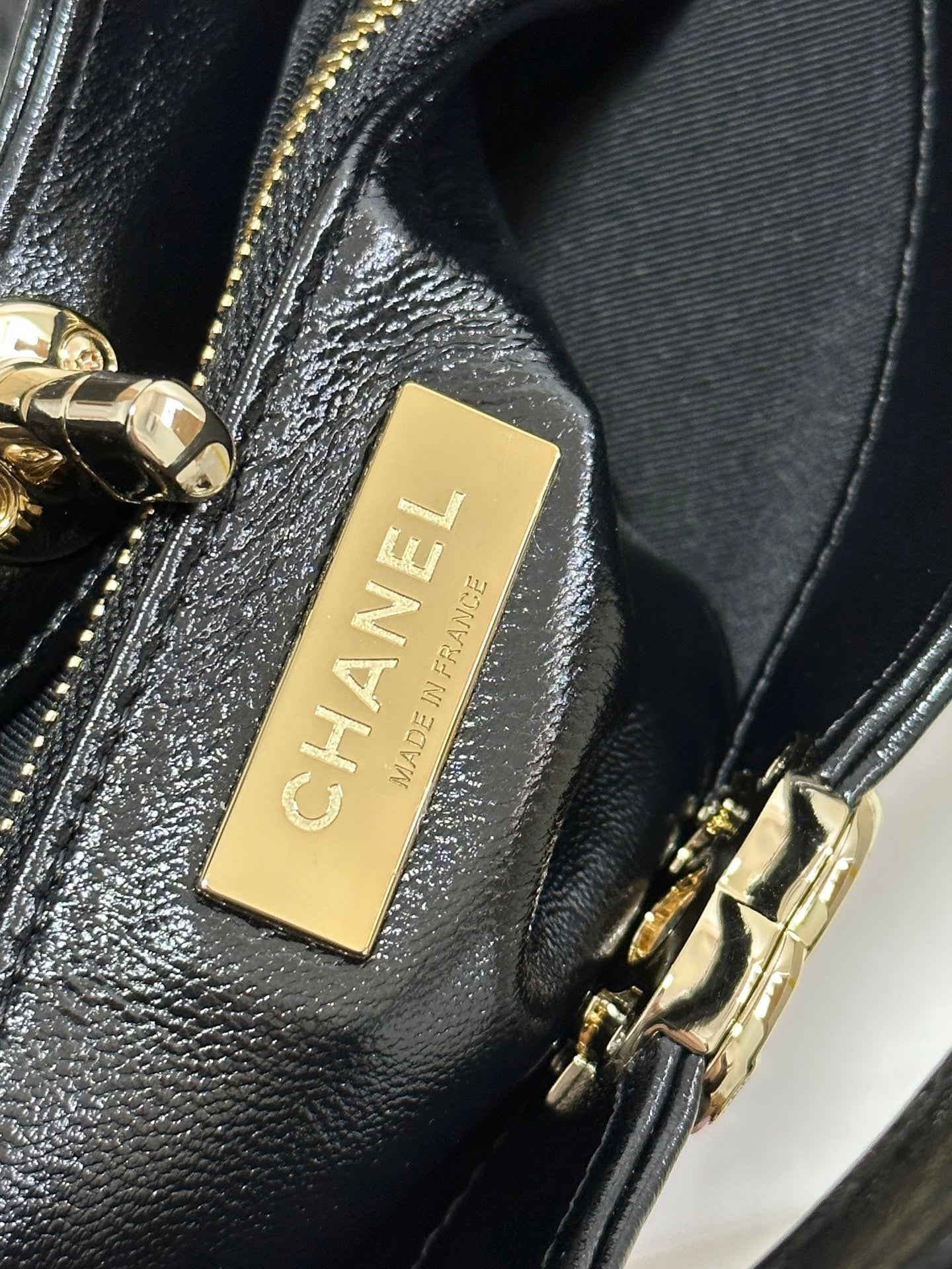 CC 25P Mini 31 Bag Black Waxed Sheepskin Gold Hardware 243582 mysite