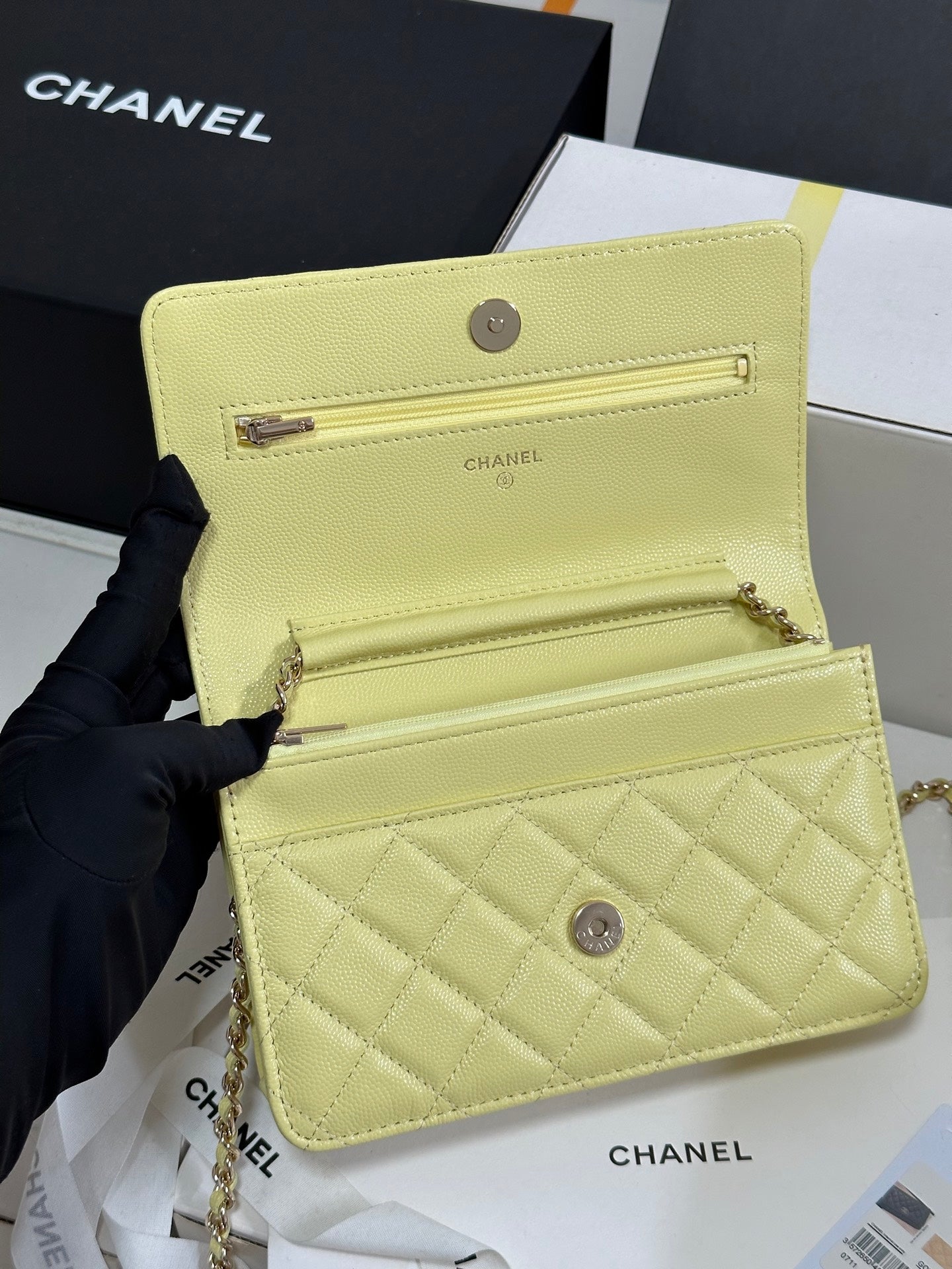 CC 25P Wallet On Chain 19cm Yellow Pastel Cowhide Heart Rhinestone 243595 mysite