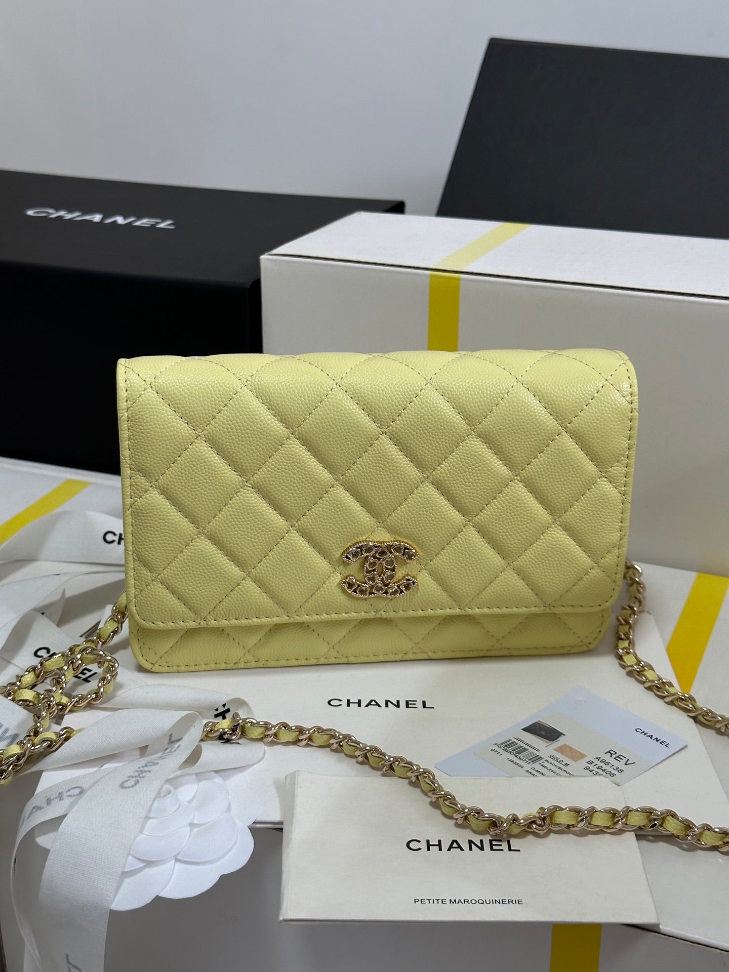 CC 25P Wallet On Chain 19cm Yellow Pastel Cowhide Heart Rhinestone 243595 mysite