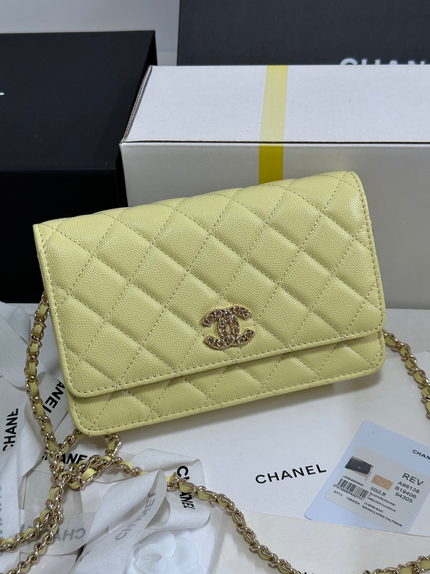 CC 25P Wallet On Chain 19cm Yellow Pastel Cowhide Heart Rhinestone 243595 mysite