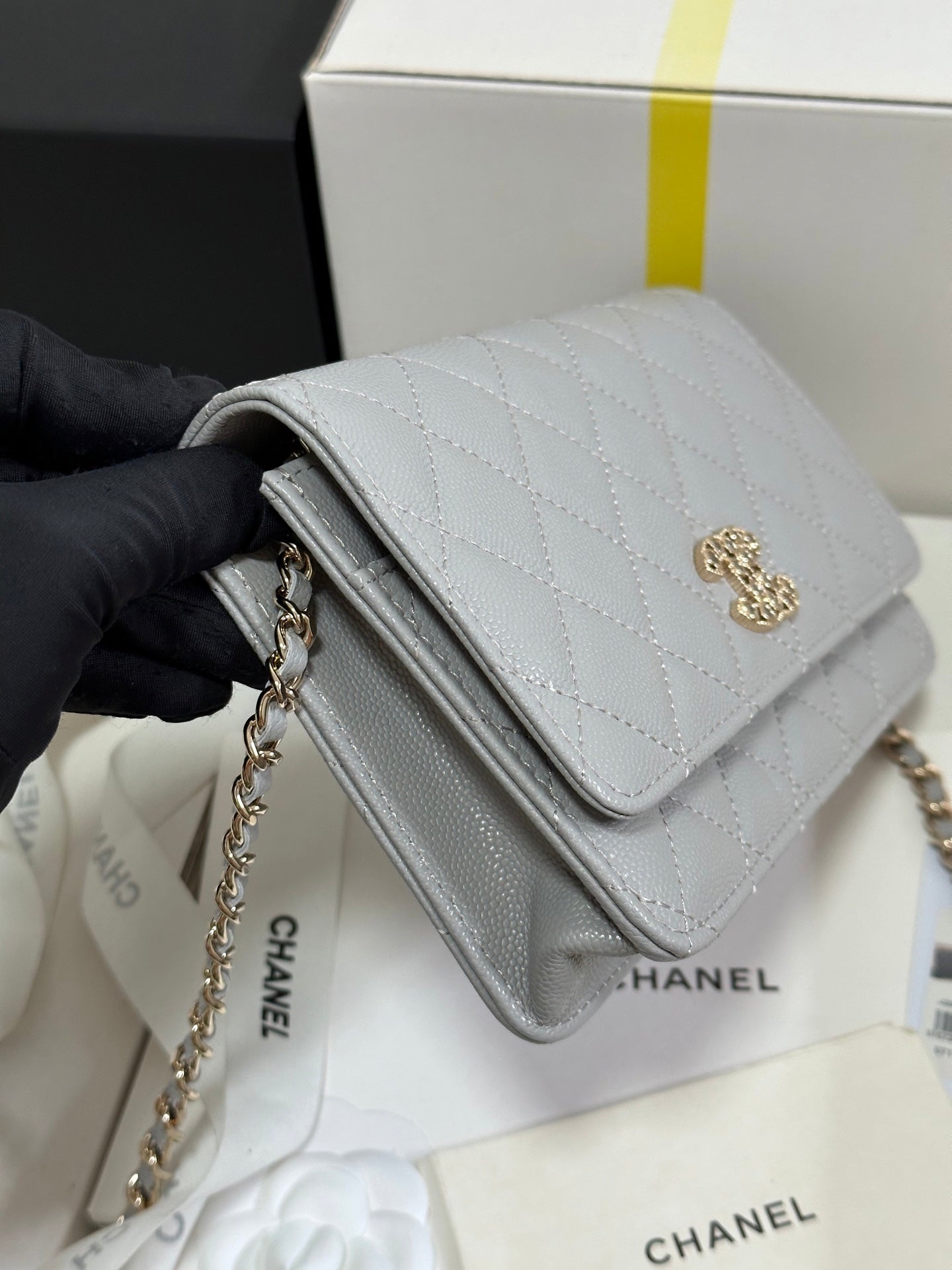 CC 25P Wallet On Chain 19cm Light Gray Cowhide Heart Rhinestone 243598 mysite