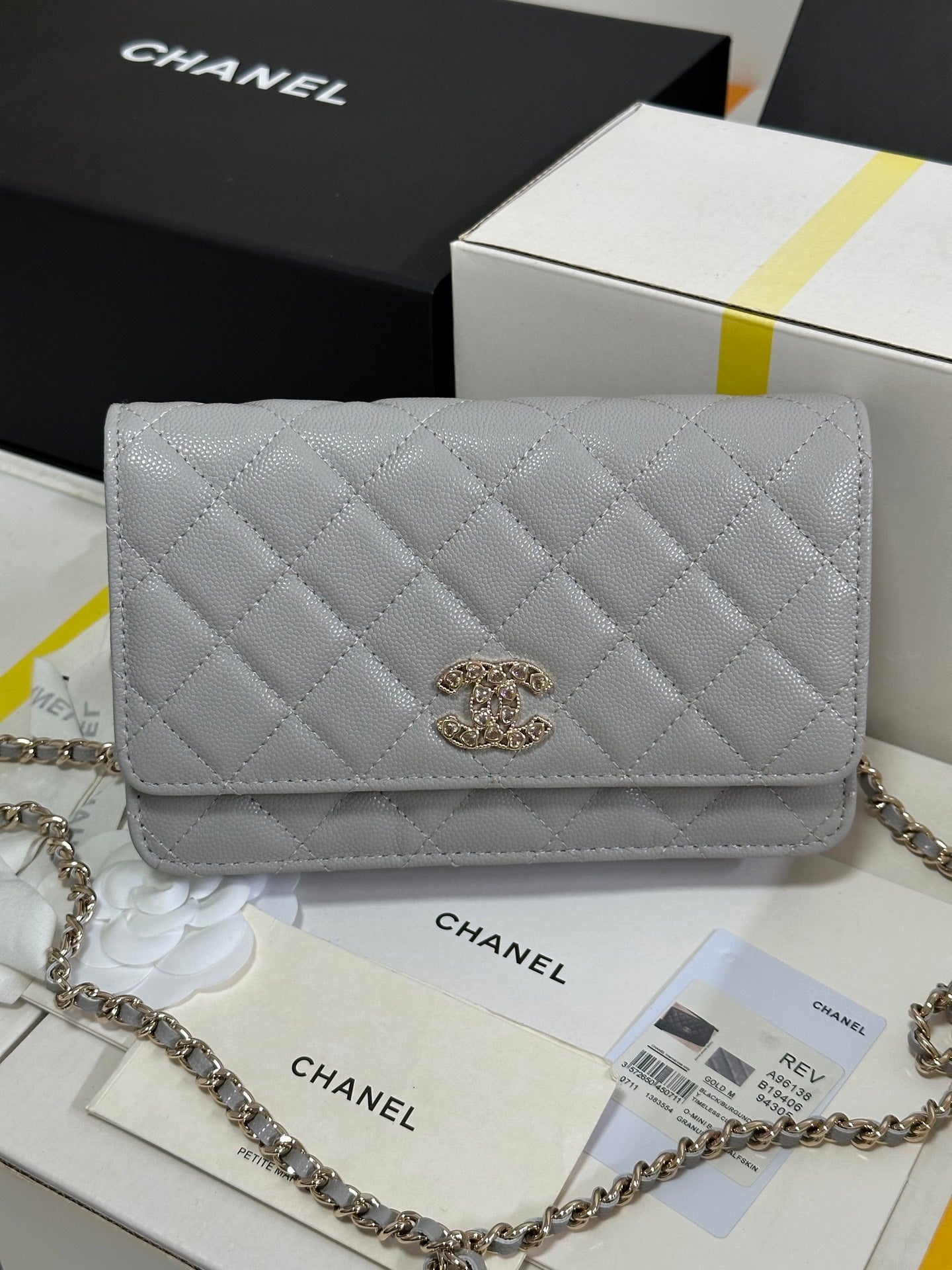 CC 25P Wallet On Chain 19cm Light Gray Cowhide Heart Rhinestone 243598 mysite