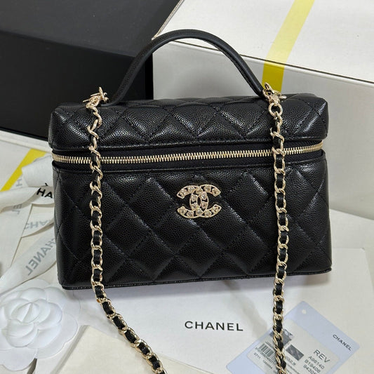 CC 25P Vanity Case 19.5cm Black Calfskin Heart Rhinestone 243613 mysite