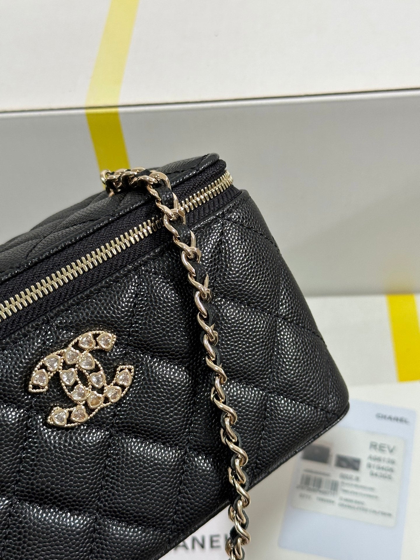 CC 25C Vanity Case 17cm Black Caviar Leather Heart Rhinestone Light Gold Hardware 243427 mysite