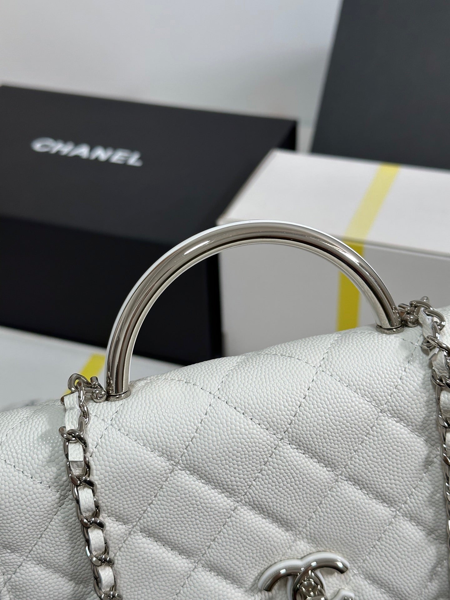 CC 25P Wallet Woc Handle 19cm White Leather Silver Hardware 243451 mysite