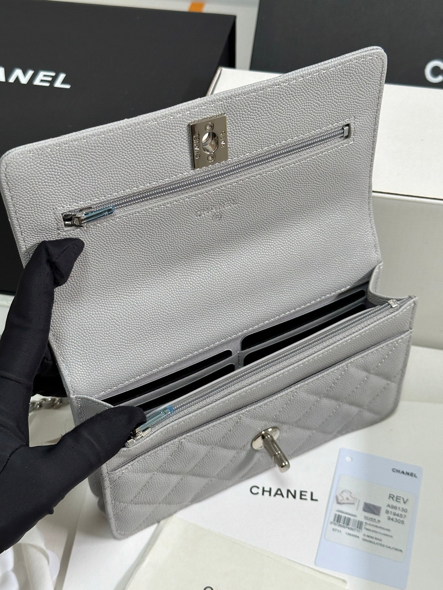 CC 25P Wallet Woc Handle 19cm Light Gray Leather Silver Hardware 243454 mysite