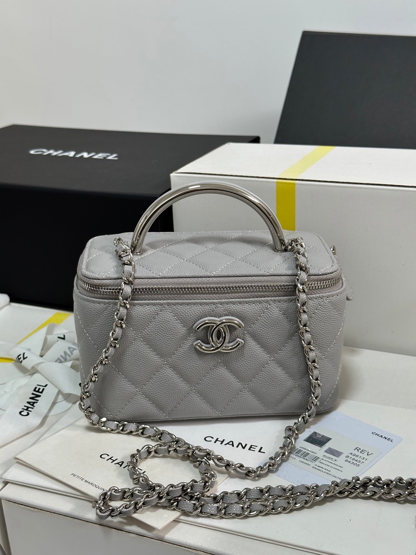 CC 25P Vanity Case 17cm Light Gray Leather Silver Hardware 243466 mysite