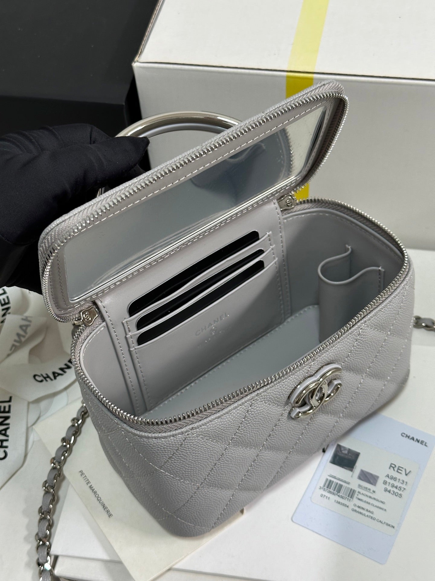 CC 25P Vanity Case 17cm Light Gray Leather Silver Hardware 243466 mysite