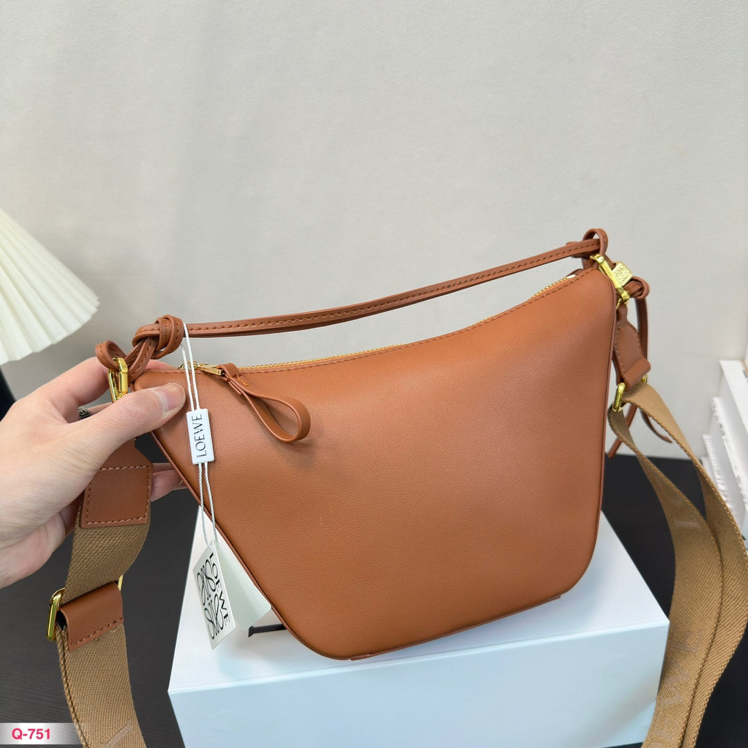 LOE MINI 27 HAMMOCK HOBO BAG IN TAN CLASSIC CALFSKIN mysite