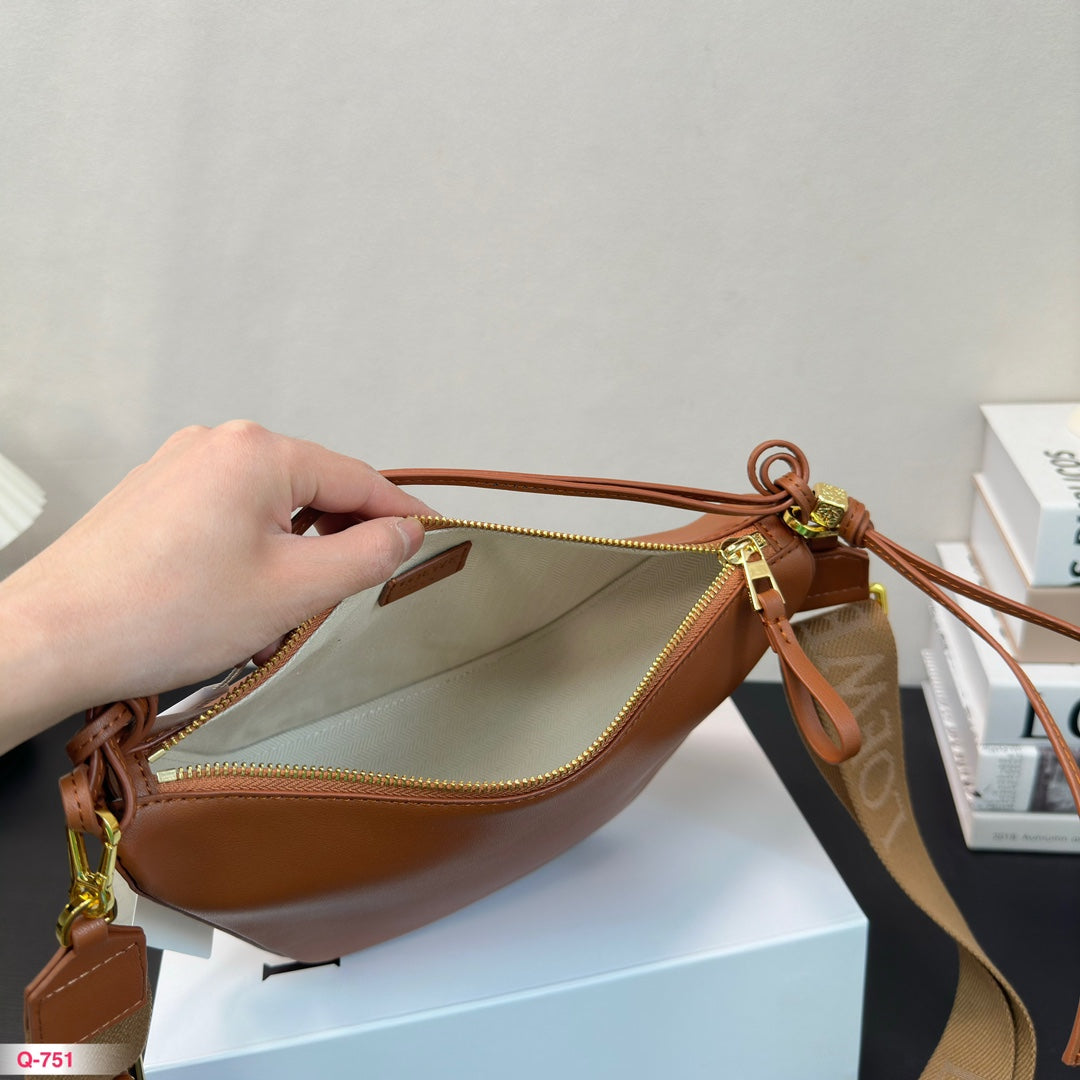 LOE MINI 27 HAMMOCK HOBO BAG IN TAN CLASSIC CALFSKIN mysite