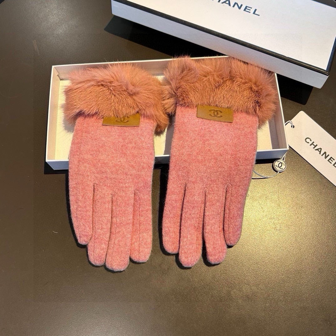 GLOVES IN FLAMINGO PINK WOOL AND RABBIT FUR 420534 mysite