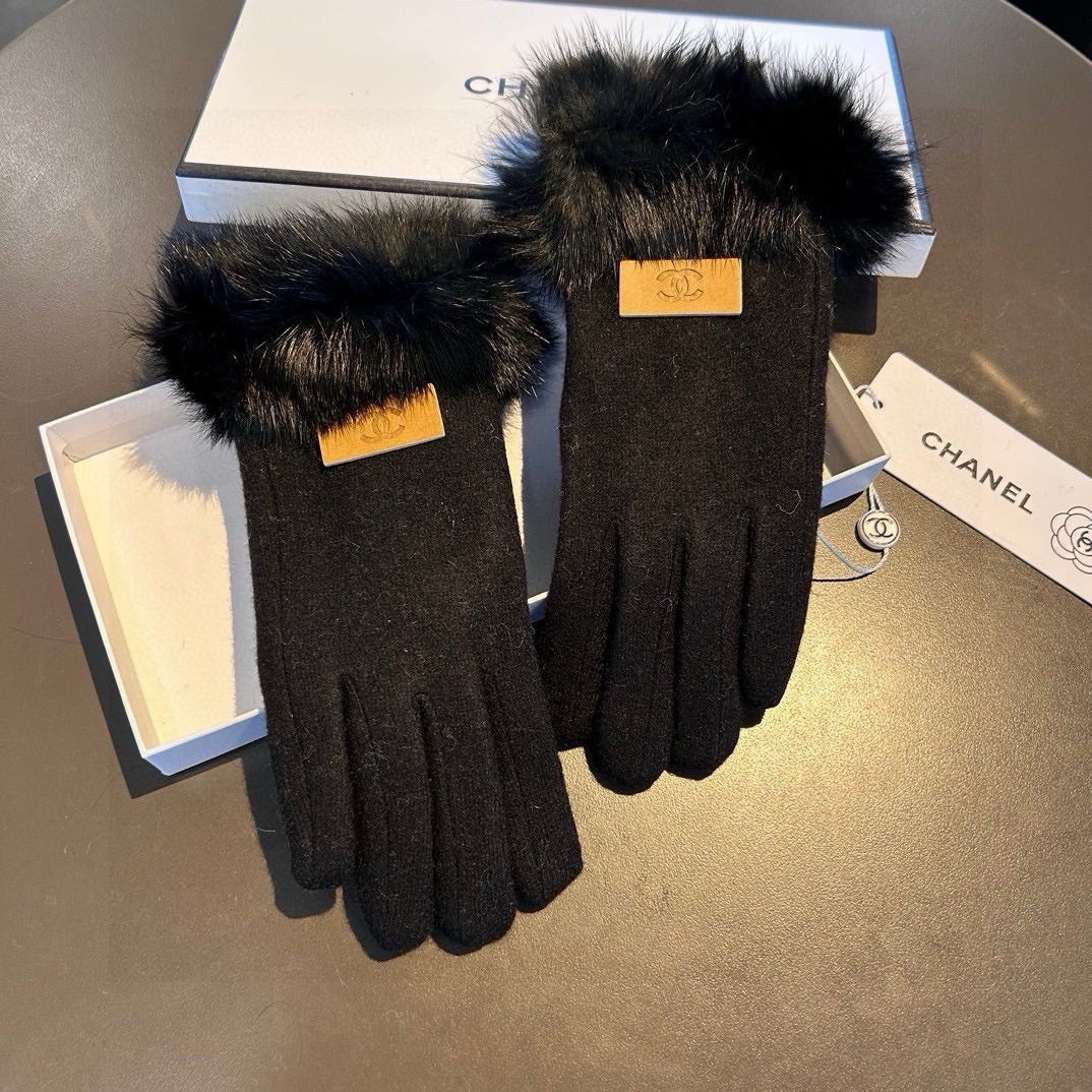 GLOVES IN BLACK WOOL AND RABBIT FUR 420535 mysite