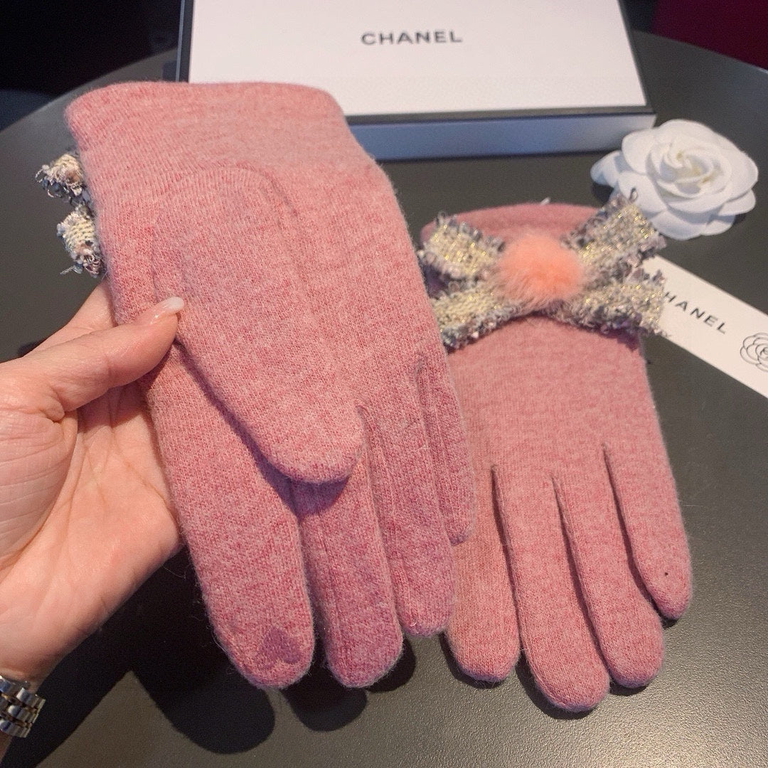 GLOVES IN FLAMINGO PINK WOOL 420537 mysite