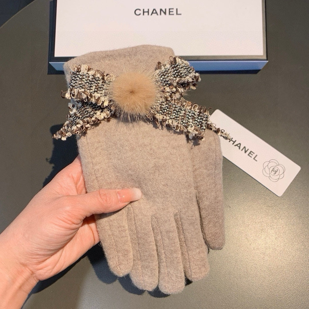 GLOVES IN PALE BROWN WOOL 420538 mysite