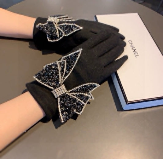 GLOVES IN BLACK WOOL WITH RHINSTONES 429247 mysite