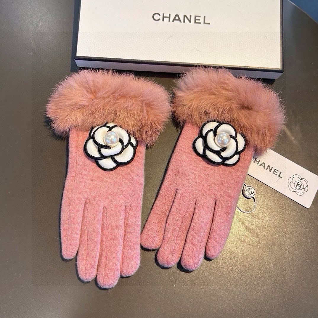 GLOVES IN ROUGE PINK WOOL WITH RABBIT FUR 439142 mysite