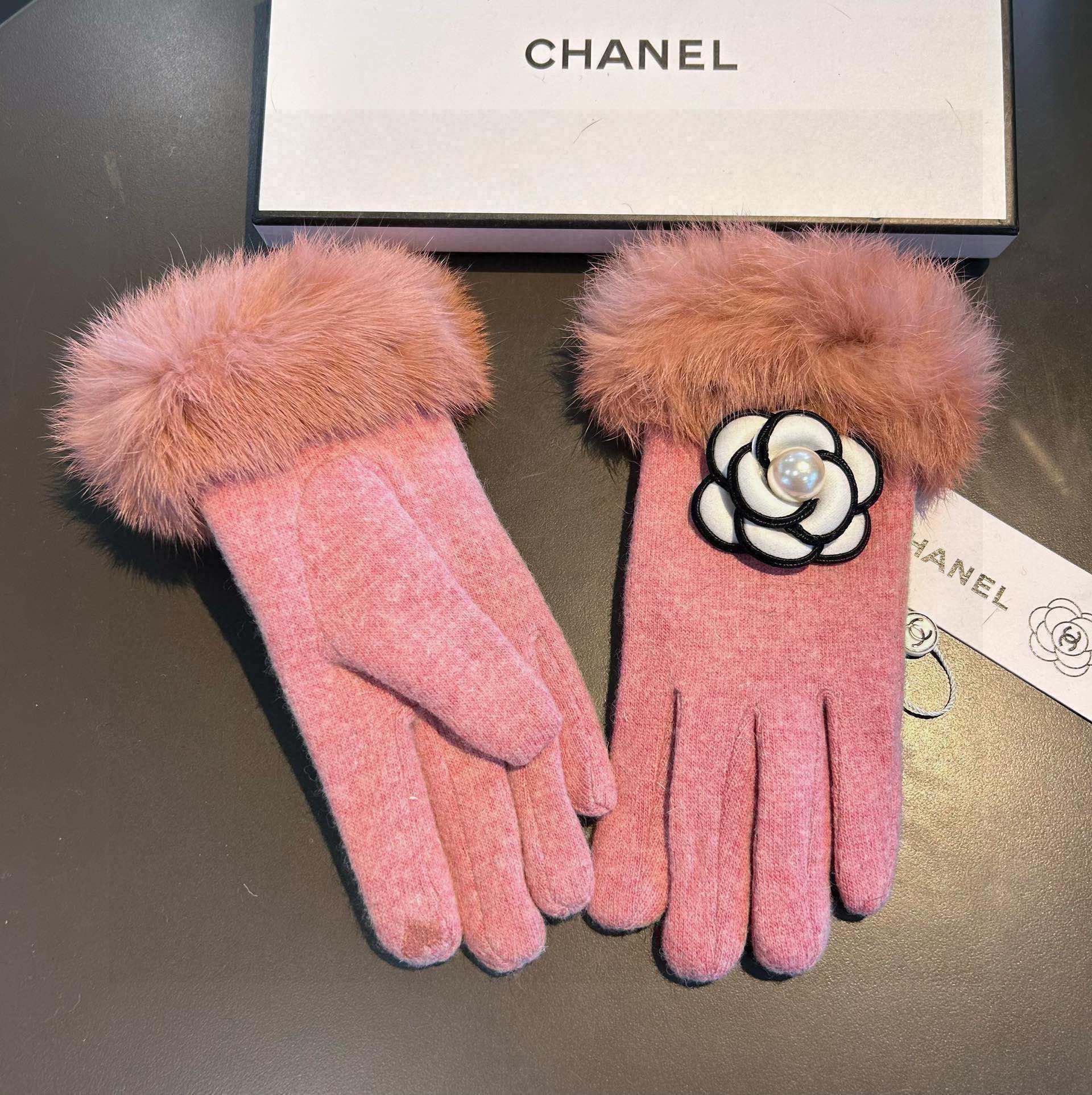 GLOVES IN ROUGE PINK WOOL WITH RABBIT FUR 439142 mysite